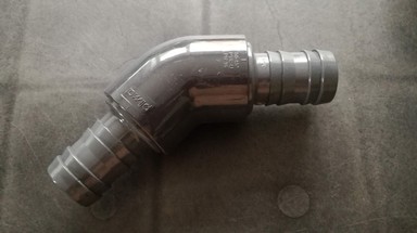 Koleno 38mm /45 masívne PVC